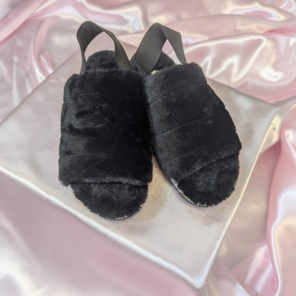 Bamboo Size 8.5 Fuzzy Sandals Black